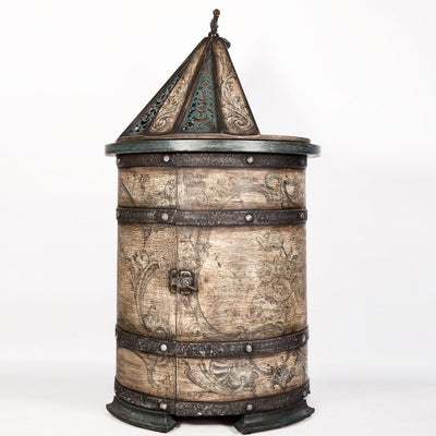 Cylindrical cabinet with rotating top side look