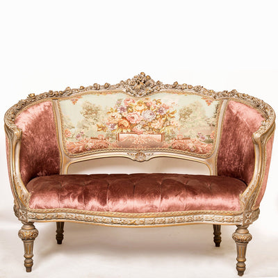 Elegant Cabriole Couch With Reeded Legs